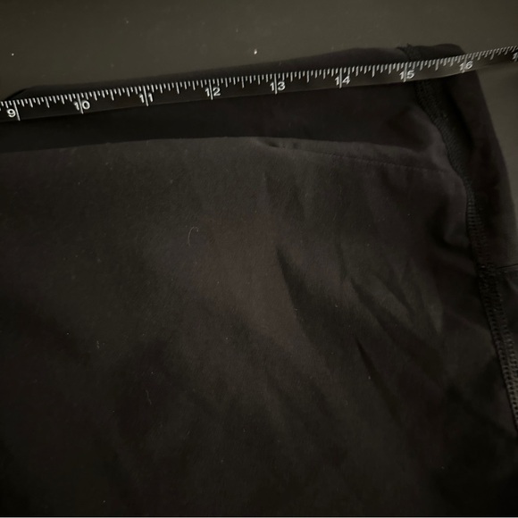 Lululemon Ruched Mesh Reflective Racerback Tank Black size 4 - Picture 3 of 4